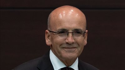 تركيا تتعهد ببناء الاحتياطيات مع توقع صندوق النقد الدولي تباطؤ النمو في 2024