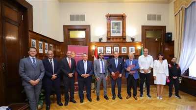 بنك مصر يوقع بروتوكول تعاون مع نقابة المهن التمثيلية لدعم خدمات التحصيل الإلكتروني