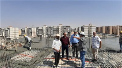 الإسكان تكشف آخر تطورات مشروعات الطرق وعمارات سكن مصر بمدينة الشروق