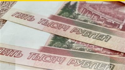 سعر الروبل الروسي أمام الجنيه المصري في تعاملات اليوم الجمعة 25-8-2023