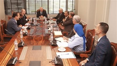 القصير يبحث مع البنك الزراعي زيادة مدة صلاحية كارت الفلاح إلى 5 سنوات