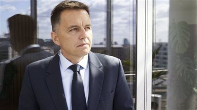 عضو بالمركزي الأوروبي: يجب رفع أسعار الفائدة مرة أخرى باجتماع الأسبوع المقبل