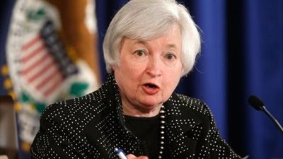 يلين: السعودية تسببت في ارتفاع أسعار الغاز والبنزين بعد أن خفضت إنتاج النفط