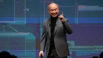 مؤسس سوفت بنك يحذر اليابان من التخلف عن تبني الذكاء الاصطناعي