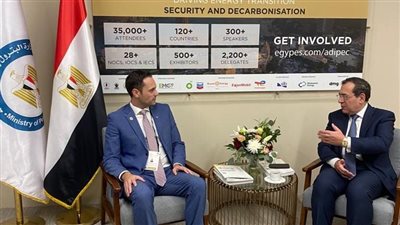 الملا يعقد جلسة مباحثات مع وزير الطاقة والتعدين بكندا