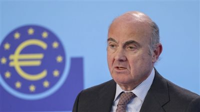 نائب رئيس البنك المركزي الأوروبي يرى تباطؤ التصخم.. لكنه يحذر من حالة عدم اليقين المحيطة بالاقتصاد 