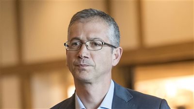 محافظ البنك المركزي الإسباني: تراجع سوق السندات يدعم توقف رفع الفائدة