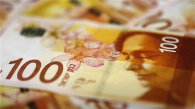 توقعات بهبوط الشيكل الإسرائيلي تحت وطأة الحرب رغم تدخل البنك المركزي