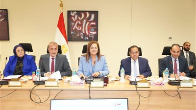 القومي للأجور يقرر رفع الحد الأدنى بالقطاع الخاص لـ3500 جنيه وعلاوة دورية 200 جنيه