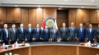 وزير البترول: مصر بدأت فى اتخاذ خطوات جادة لتنفيذ المشروعات الخضراء بالعديد من المجالات