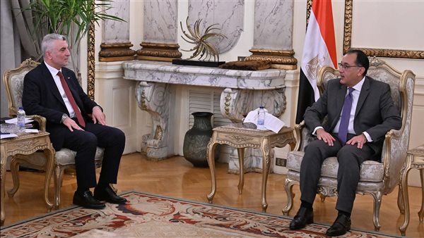 رئيس الوزراء ووزير