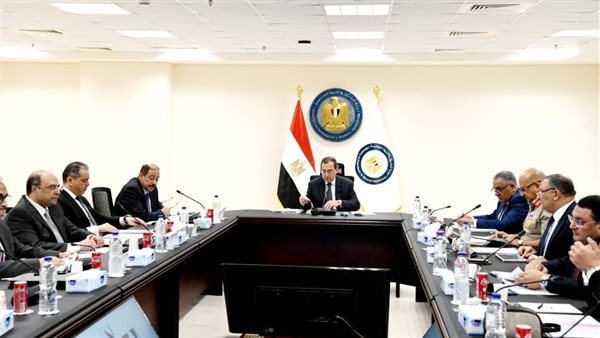 جانب من اجتماع وزير
