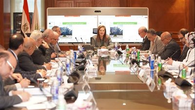 وزيرة التخطيط تترأس اجتماع مجلس إدارة بنك الاستثمار القومي