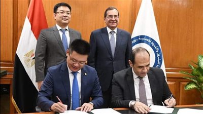 3 اتفاقيات تعاون بين قطاع البترول وهواوي لدعم التحول الرقمي وحلول الطاقة الشمسية وتدريب القيادات