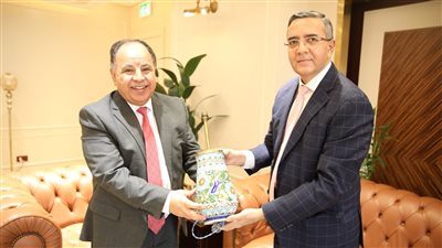 وزير المالية يبحث مع سفير الهند بالقاهرة تسوية المدفوعات بين البلدين باستخدام العملات المحلية