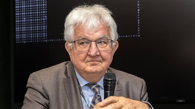 عضو بالبنك المركزي الأوروبي يلمح للانتظار لفترة أطول قبل الخفض التالي لأسعار الفائدة