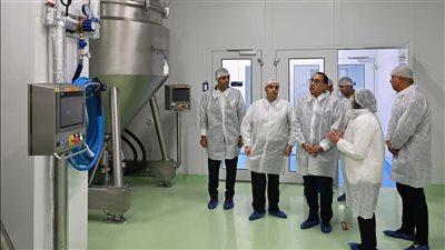 رئيس الوزراء: ضرورة استمرار العمل على تحقيق الاكتفاء الذاتي وتوطين الصناعات المختلفة