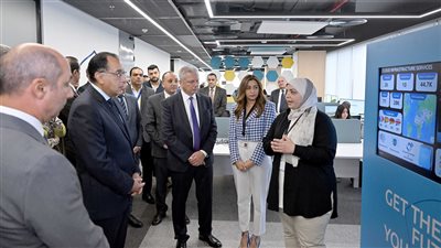 رئيس الوزراء يتفقد ويفتتح عددا من الشركات العالمية العاملة بمصر في مجال خدمات التعهيد