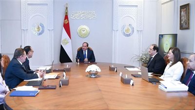 السيسي يتابع مستجدات الوضع الاقتصادي بحضور محافظ البنك المركزي