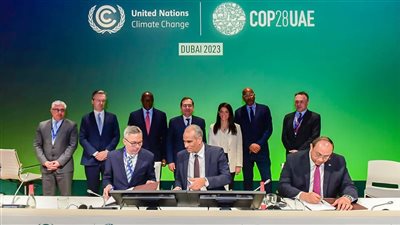 توقيع اتفاقيات مع سكاتك النرويجية لتنفيذ مشروعات التموين للسفن بالوقود الأخضر