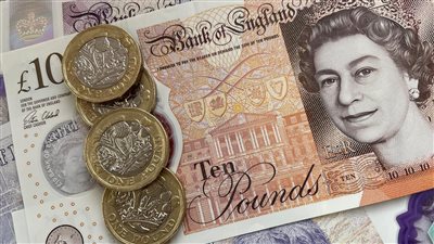 الجنيه الإسترليني يتجه نحو أسوأ أداء أسبوعي