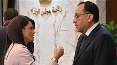 وزيرة التعاون الدولي تستعرض تقريرًا حول منصة 