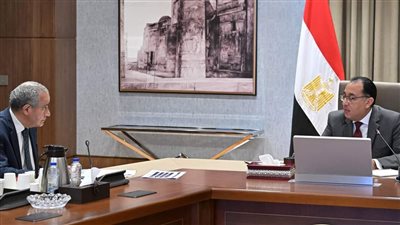 مدبولي يتابع مع وزير التموين ضبط الأسواق ومشروع الصوامع وسُبل تطوير قطاع المطاحن