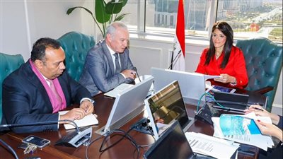 المشاط تبحث مع مسئولي البنك الدولي الدعم الفني الموجه للشركات المملوكة للدولة