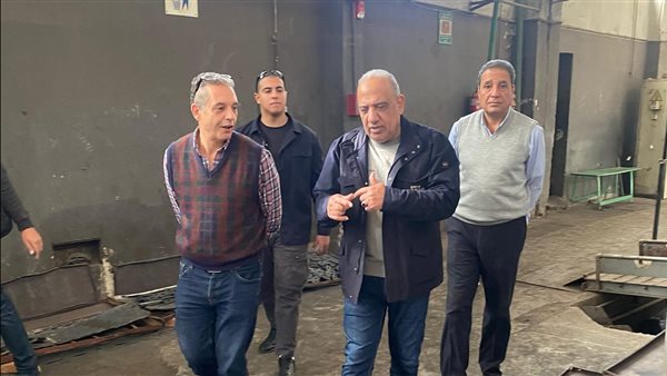 جولة وزير قطاع الأعمال