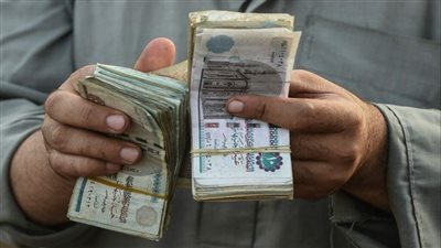 وزير العمل يُقرر زيادة المنح الدورية للعمالة غير المنتظمة من 500 إلى 1000 جنيه