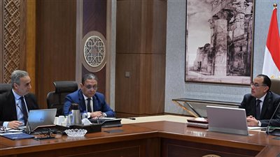 رئيس الوزراء يوجه بإعداد تقرير دوري عن الجهود المبذولة لضبط الأسواق