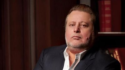 الفئران دخلت الجحور.. حسن عبدالله يهزم خفافيش الدولار