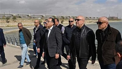 رئيس الوزراء يتفقد الحدائق المركزية 