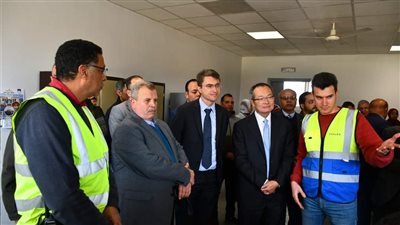 كامل الوزير يلتقي وفد البنك الدولي