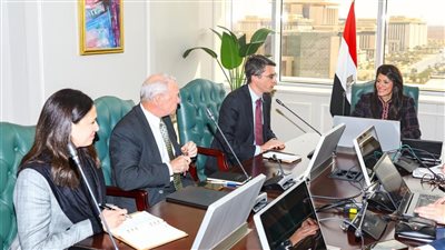 المشاط تبحث مع مسئولي البنك الدولي دفع التعاون المشترك في مجال المشروعات الصغيرة والمتوسطة