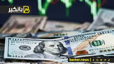 دولار السوق السوداء يواصل النزيف.. ومفاجأة في سعر الذهب منتصف التعاملات