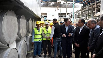 رئيس الوزراء يؤكد استمرار الحكومة في دعم تعميق التصنيع المحلي