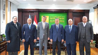 رئيس البنك الزراعي يبحث تعزيز التنمية الزراعية واستصلاح الأراضي بالمناطق التنموية الجديدة