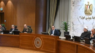 رئيس الوزراء: نواصل الجهود لاستكمال مسار الإصلاح الاقتصادي بالتنسيق بين الحكومة والبنك المركزي