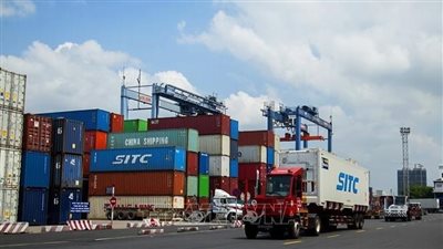 توسع الاقتصاد الفيتنامي بنسبة 5.66% في الربع الأول مع ازدهار الصادرات