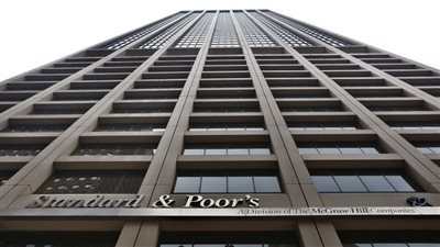 تصنيف مصر يرتفع لأول مرة من 7 سنين.. قرار ستاندرد آند بورز وفيتش: شهادة ثقة في الاقتصاد وبداية جديدة للاستثمار 