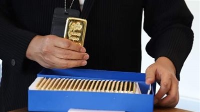 مشتريات قوية ومخاطر جيوسياسية تقفز بالذهب إلى أعلى مستوى على الإطلاق عند 2365 دولارا للأوقية