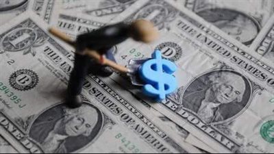 سعر الدولار أمام الجنيه المصري في تعاملات اليوم السبت 13-4-2024