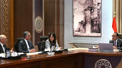 رئيس الوزراء: دعم كامل لتوسعات المُجمعات الصناعية