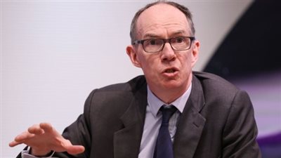 نائب محافظ بنك إنجلترا يلمح لاستعداده لدعم تخفيضات أسعار الفائدة