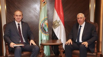 وزير الزراعة يبحث مع سفير بيلاروسيا  بالقاهرة ملفات التعاون المشترك بين البلدين 