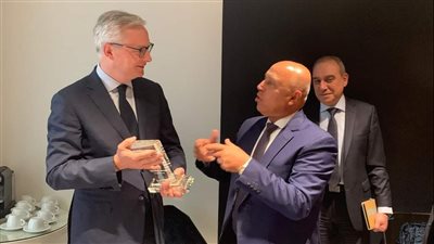 تعاون بين مصر وفرنسا لتوطين صناعة النقل بالسكك الحديدية والجر الكهربائي وتنفيذ الخط السادس  للمترو