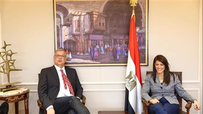 المشاط تبحث توسيع نطاق برنامج أورنج كورنرز لدعم الشركات الناشئة ورواد الأعمال في صعيد مصر