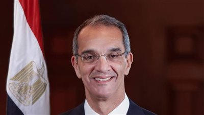 المركزي يوافق على تعيين وزير الاتصالات عضوًا بمجلس إدارة بنك فيصل الإسلامي