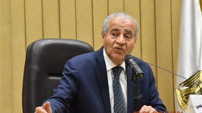 وزير التموين: مفيش زيادة علي أسعار السلع التموينية على بطاقة التموين